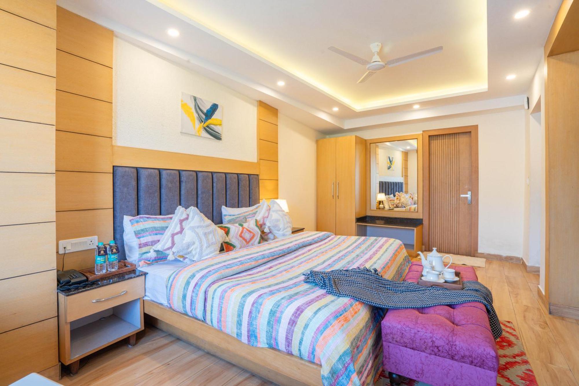 Super Hotel By Perfectstayz Mall Road Mussoorie Εξωτερικό φωτογραφία