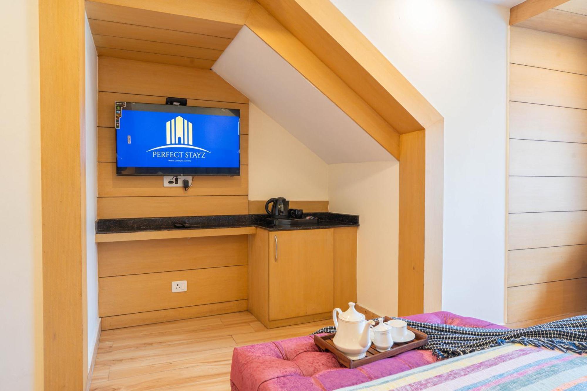 Super Hotel By Perfectstayz Mall Road Mussoorie Εξωτερικό φωτογραφία