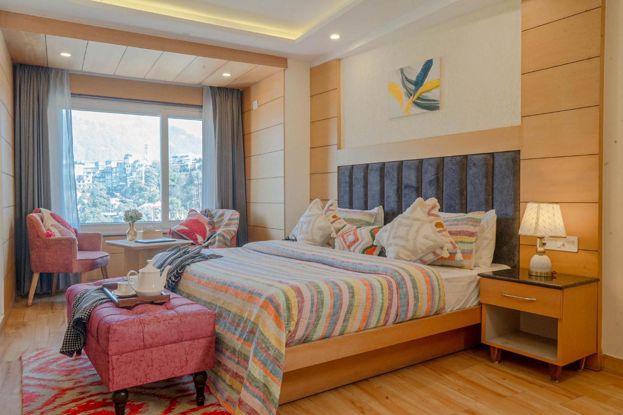 Super Hotel By Perfectstayz Mall Road Mussoorie Εξωτερικό φωτογραφία