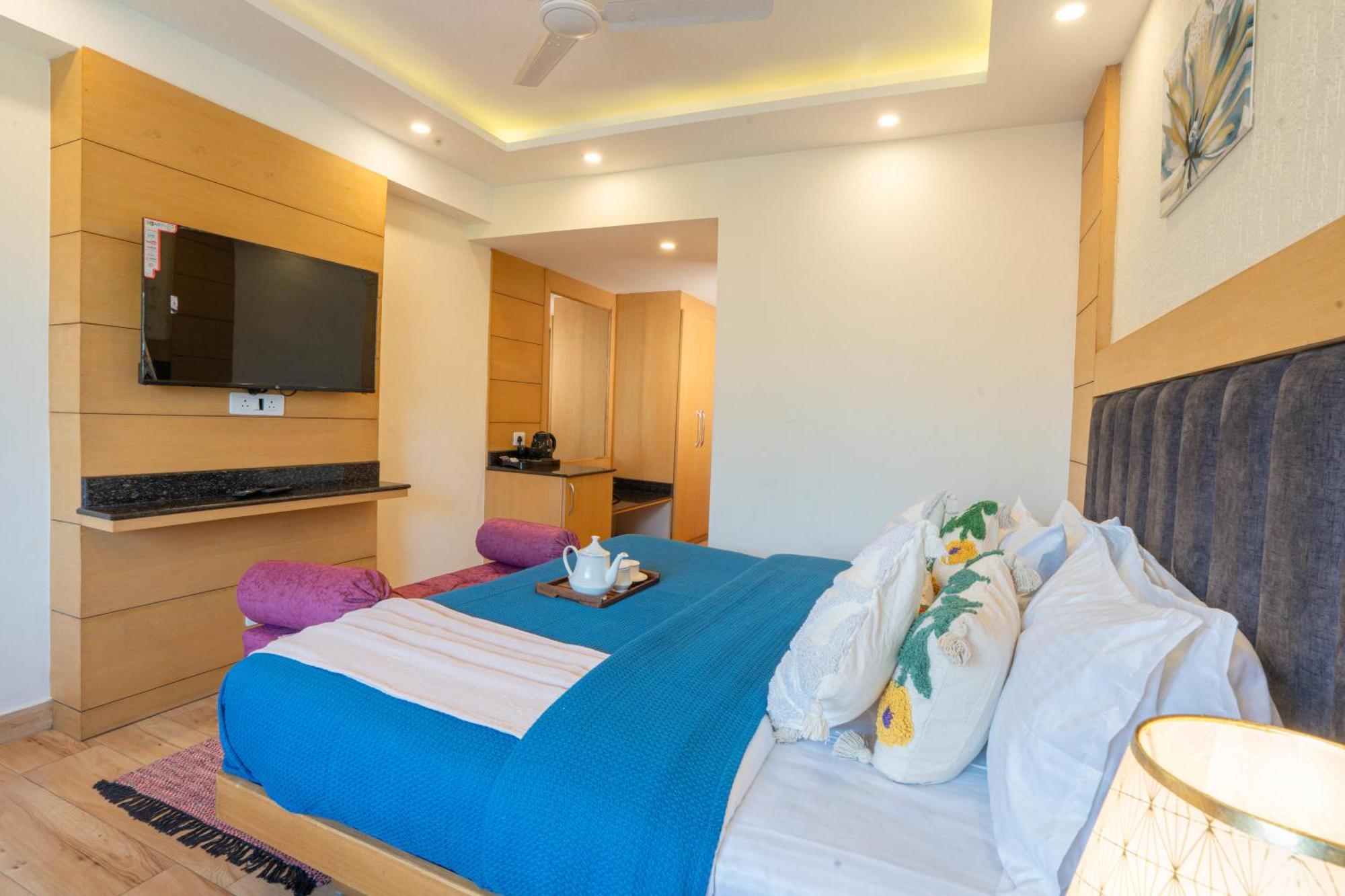 Super Hotel By Perfectstayz Mall Road Mussoorie Δωμάτιο φωτογραφία