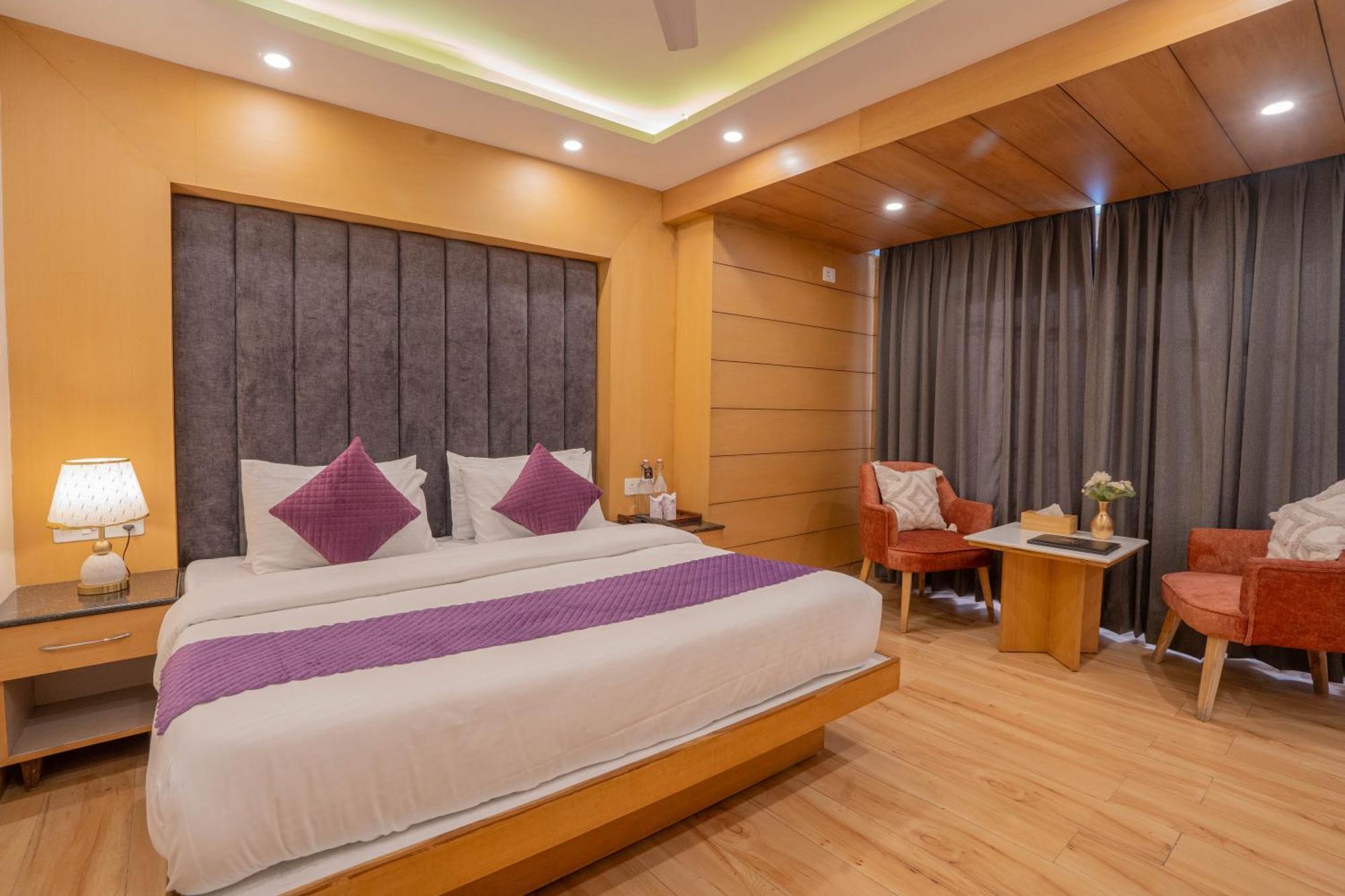 Super Hotel By Perfectstayz Mall Road Mussoorie Δωμάτιο φωτογραφία
