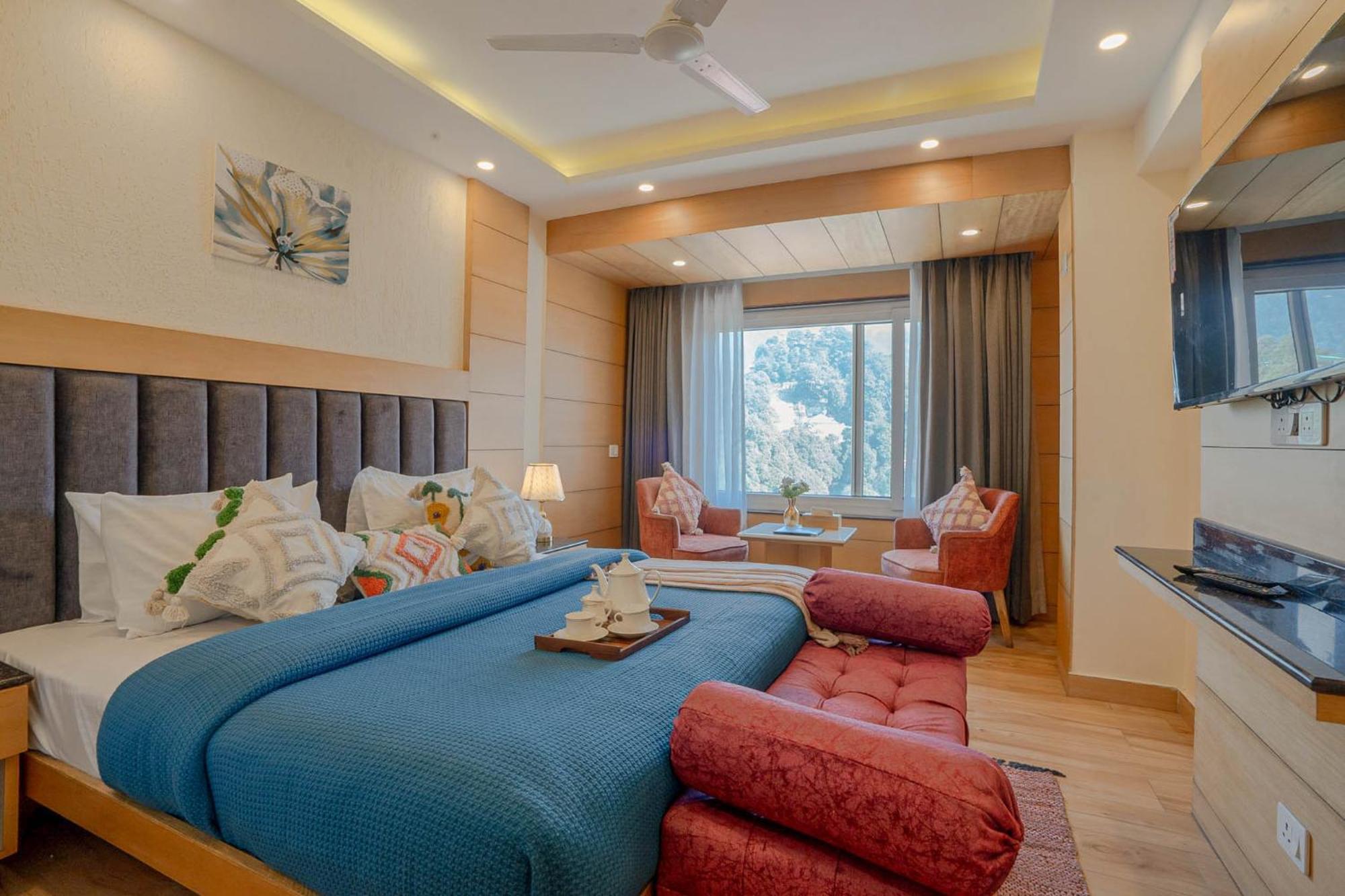 Super Hotel By Perfectstayz Mall Road Mussoorie Εξωτερικό φωτογραφία